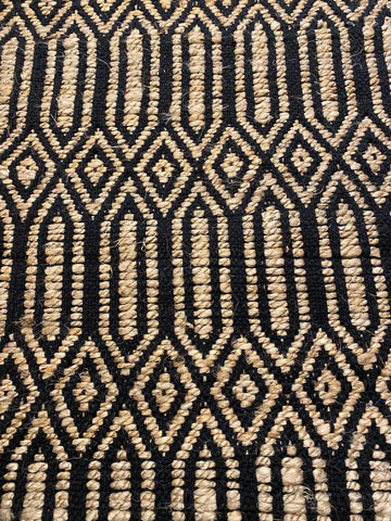 Tapis jute et noir